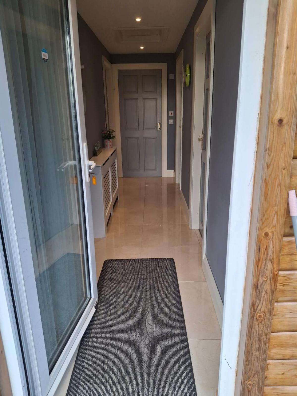 Country Retreat, Ireland's Hidden Heartland F35 Yc67 * Ballyhaunis